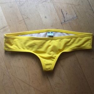 Brazilian bikini bottoms
